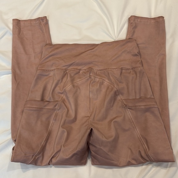 #237 POL LEGGINGS WITH POCKETS - Picture 3 of 4